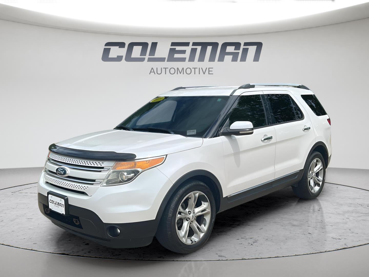 2013 Ford Explorer Limited in White Platinum Metallic Tri-Coat — front three-quarter view