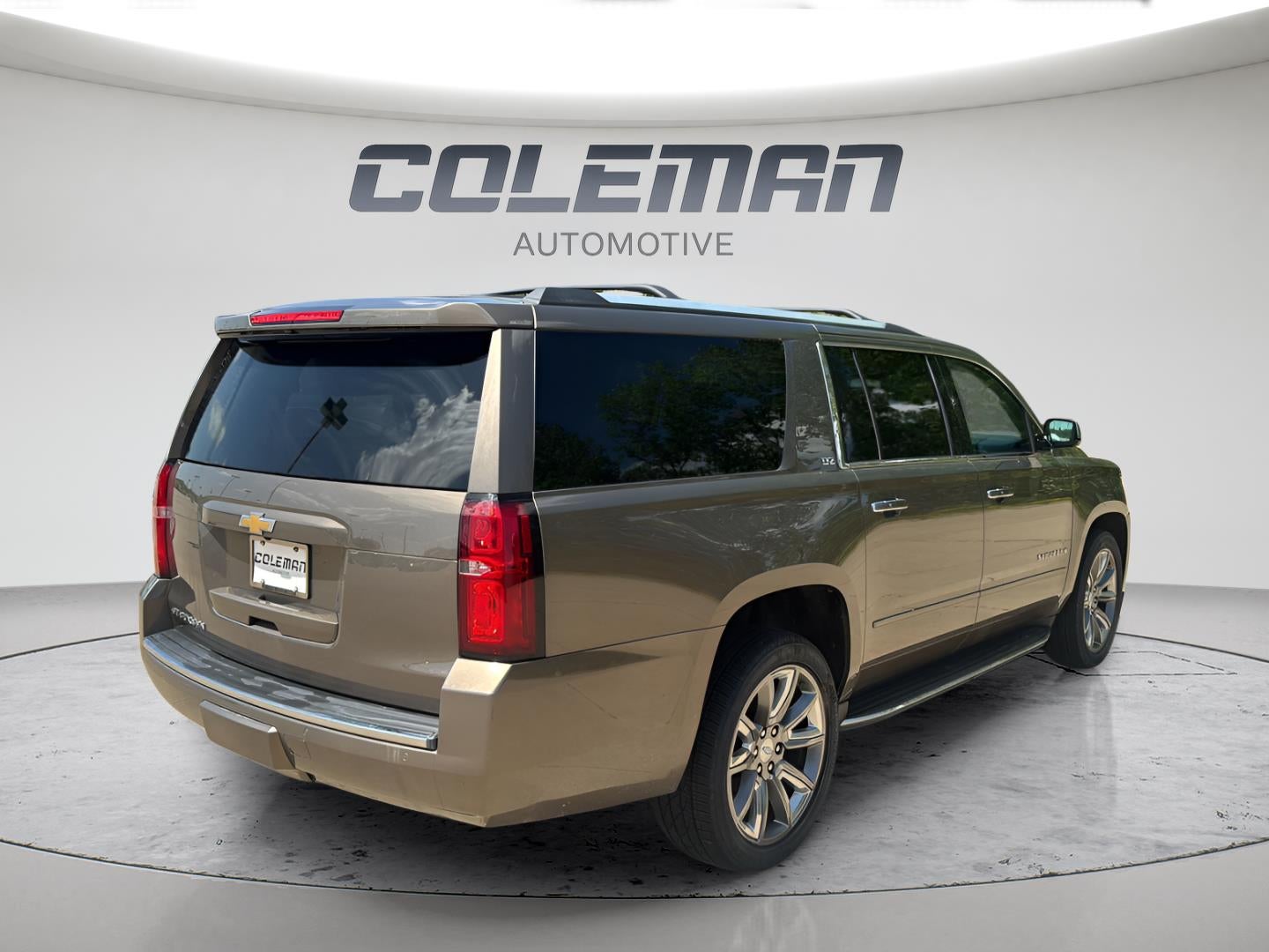 2016 Chevrolet Suburban — detail view