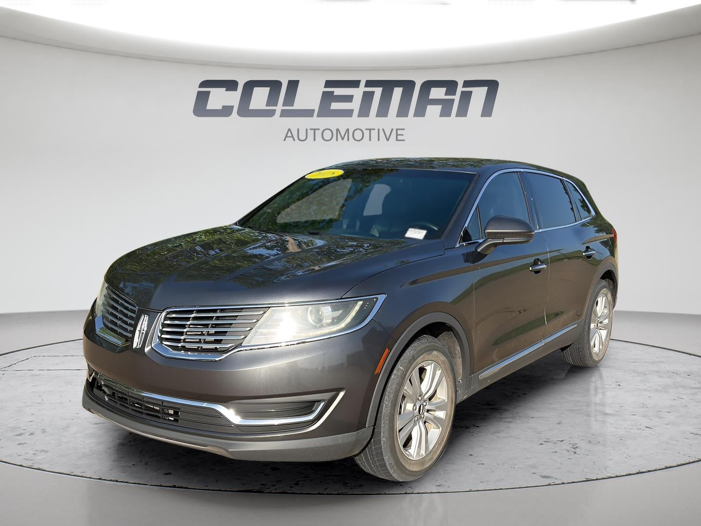 2018 Lincoln MKX Premiere in Magnetic Gray Metallic — front three-quarter view