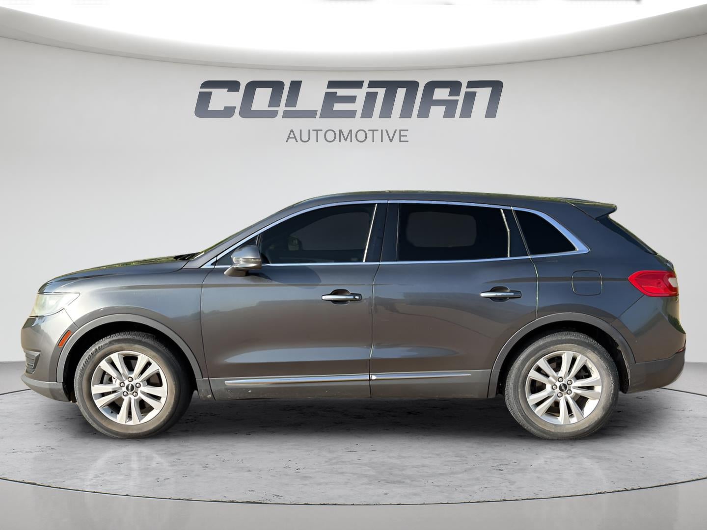 2018 Lincoln MKX — side profile view
